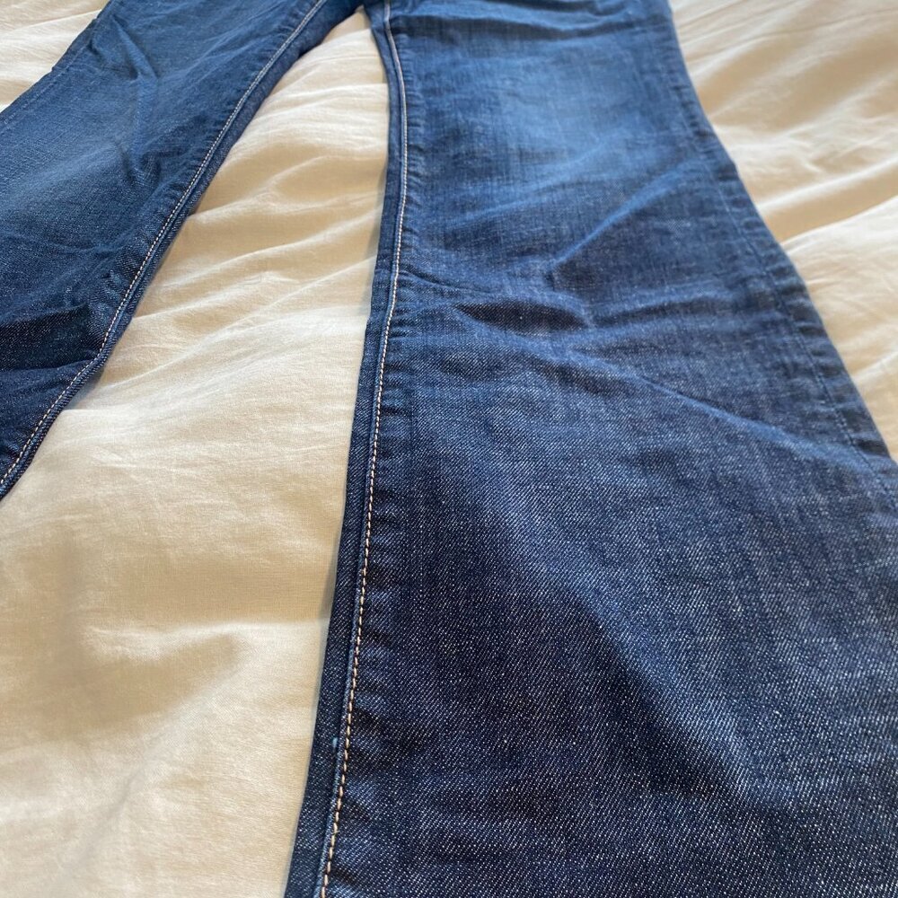 Vtg Guess Premium Y2K Denim Flare Leg Dark Wash Mid Rise Low Rise Jeans Size 31 - Picture 5 of 16